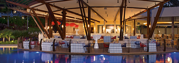 Dreams Las Mareas Costa Rica Restaurants and Bars - Swim-Up Bars