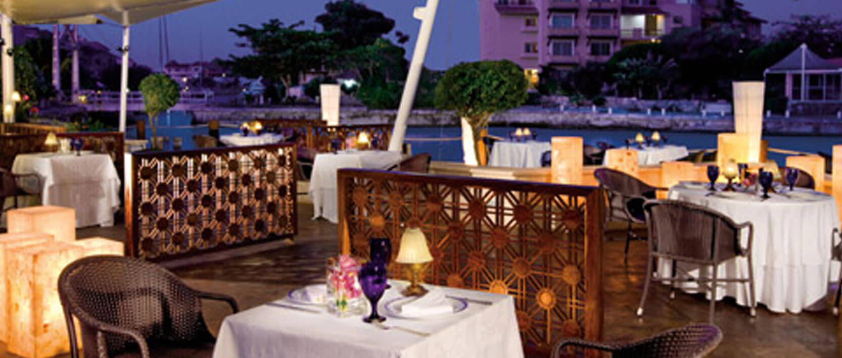 Dreams Puerto Aventuras Resort Restaurants and Bars - Oceana