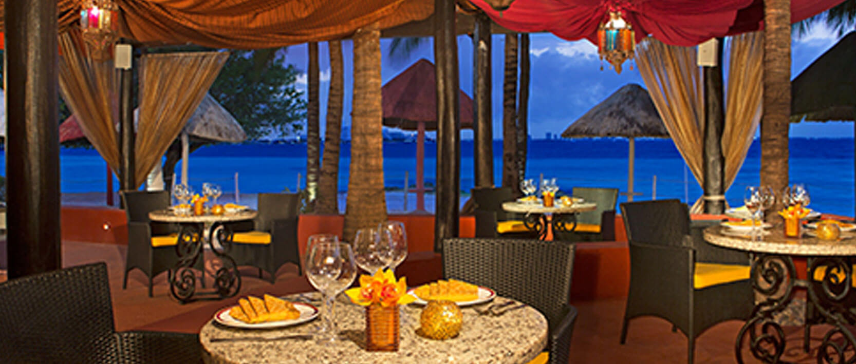 Dreams Sands Cancun Restaurants and Bars - Olio