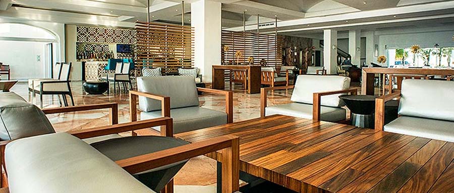 Cozumel Palace Restaurants and Bars - Lobby Bar