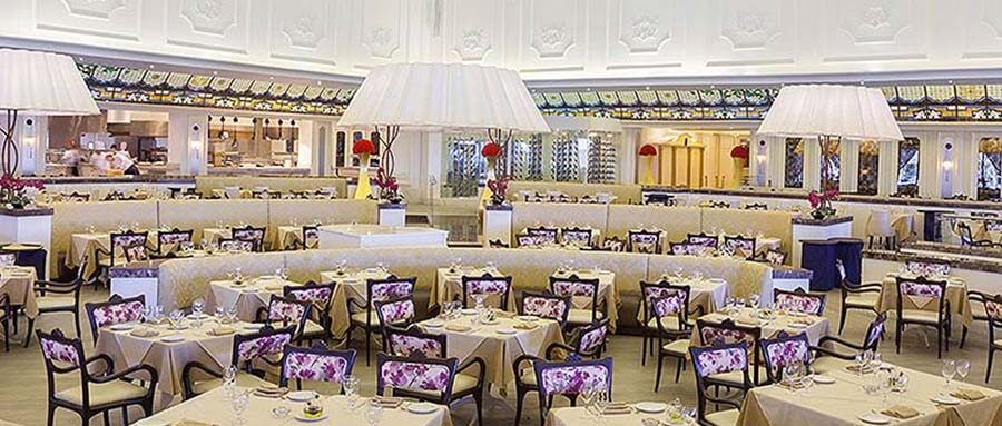 Moon Palace Cancun Restaurants and Bars - La Gondola