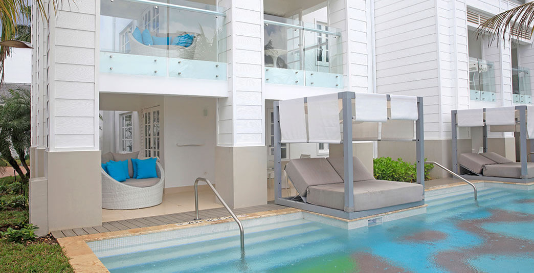 Azul Beach Resort Sensatori Jamaica Accommodations - Beachfront Honeymoon Swim-Up Suite