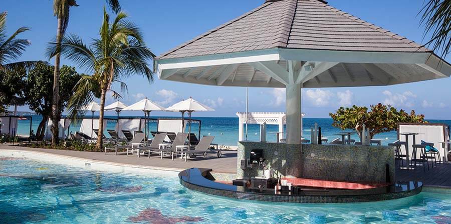 Azul Beach Resort Sensatori Jamaica Restaurants and Bars - Poinsettia Lounge Bar