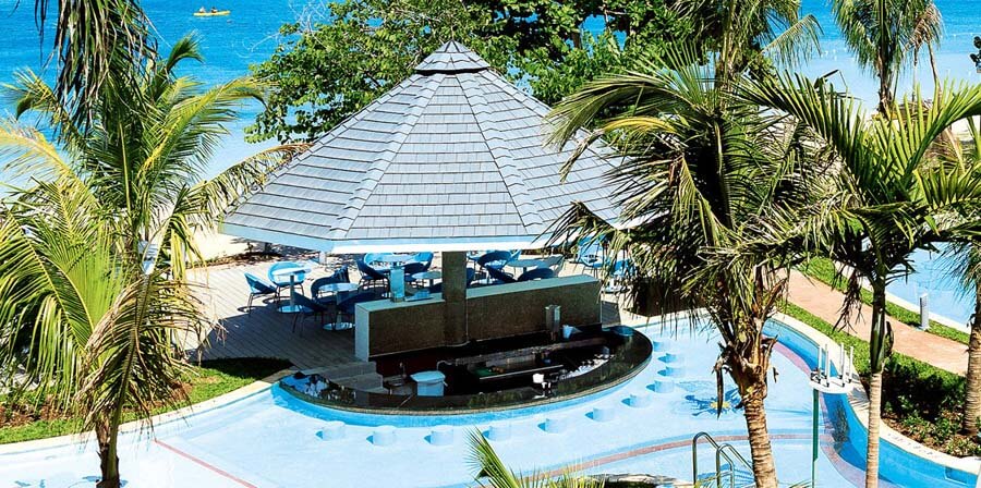 Azul Beach Resort Sensatori Jamaica Restaurants and Bars - Swim-Up Bars