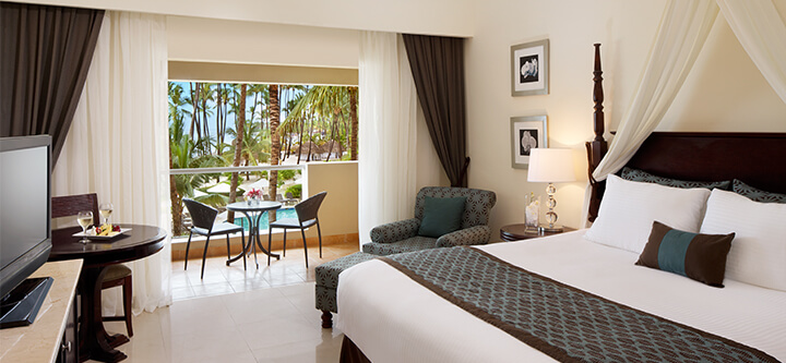 Dreams Palm Beach Punta Cana Accommodations - Preferred Club Deluxe with Jacuzzi Ocean View