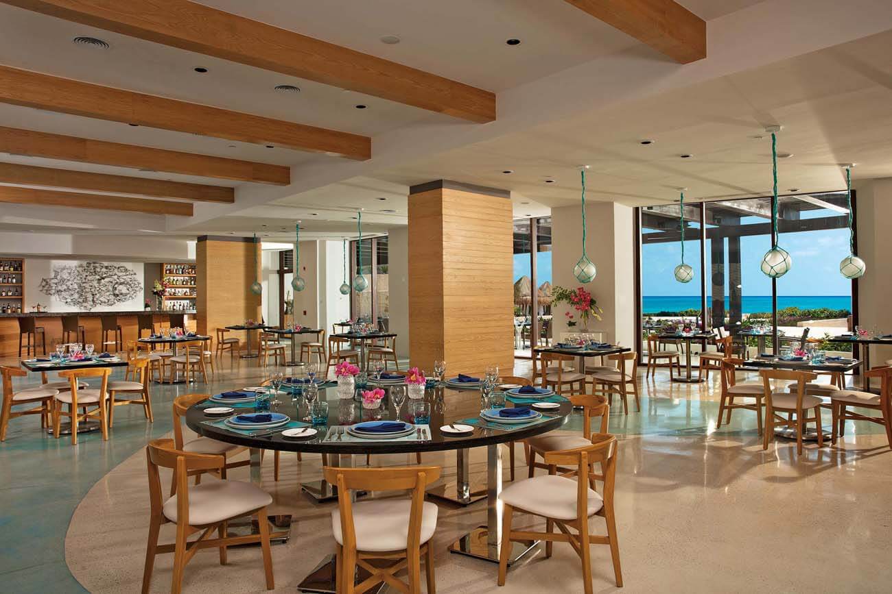 Dreams Playa Mujeres Resort Restaurants and Bars - Maris