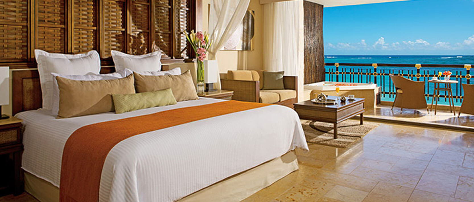 Dreams Riviera Cancun Resort Accommodations - Preferred Club Ocean Front Honeymoon Suite