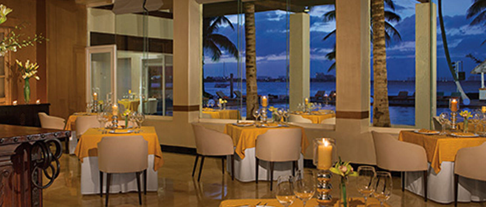 Dreams Sands Cancun Restaurants and Bars - Portofino
