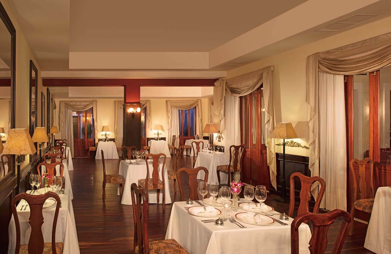 Dreams Tulum Resort Restaurants and Bars - Bordeaux