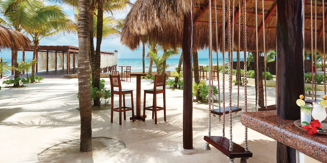 El Dorado Royale Restaurants and Bars - Beach Bar