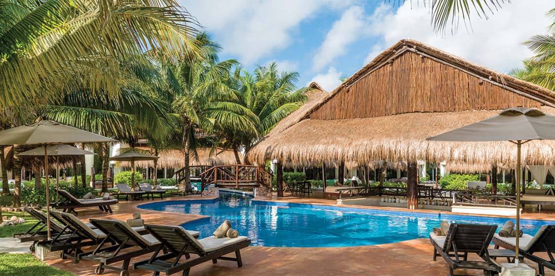 El Dorado Casitas Royale Restaurants and Bars - Swim-Up Bars