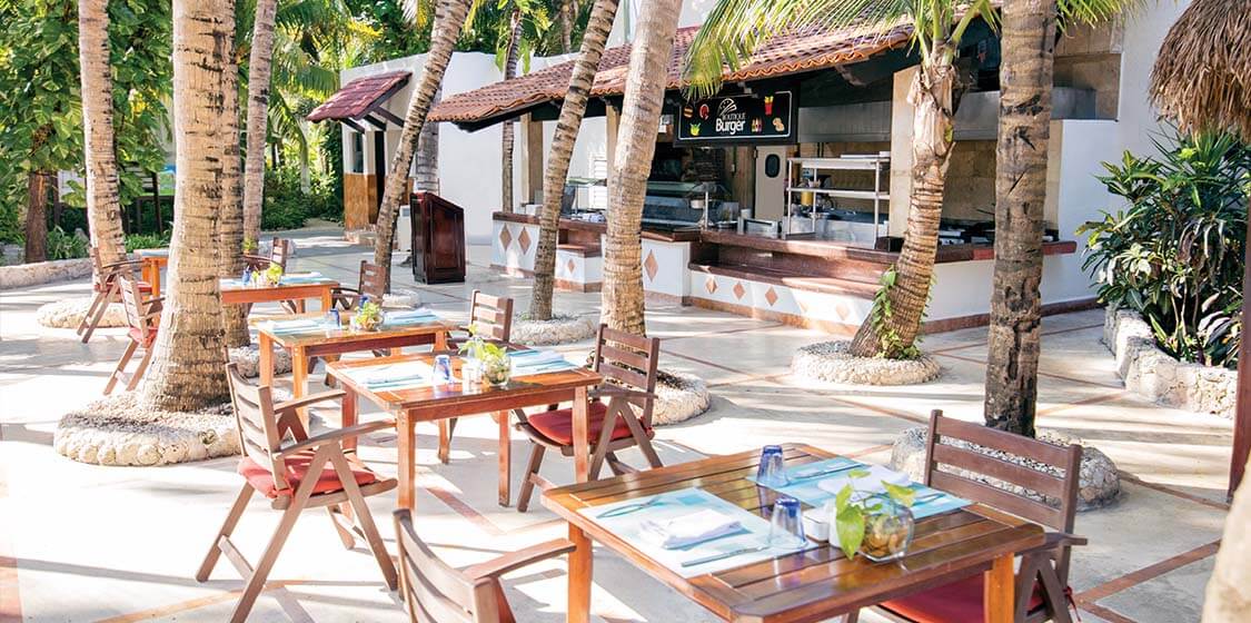 El Dorado Seaside Suites Restaurants and Bars - Sandwicherie