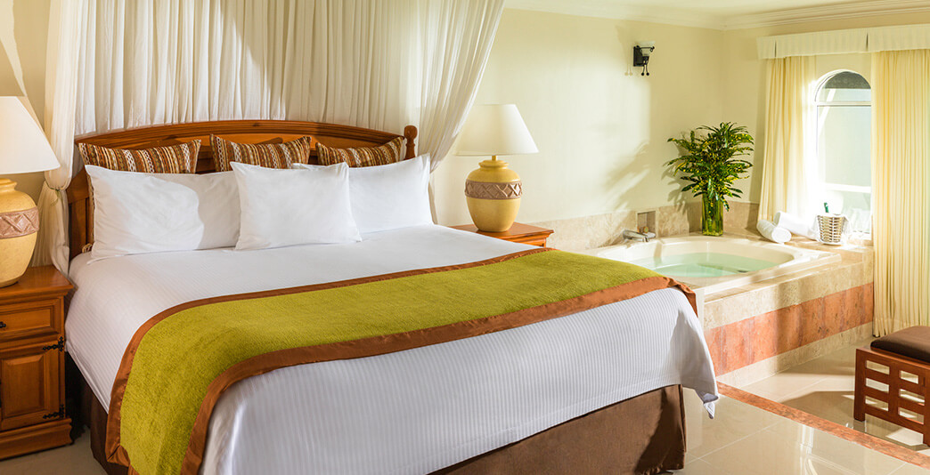 El Dorado Seaside Suites Accommodations - Sensimar Beachfront Jacuzzi Suites