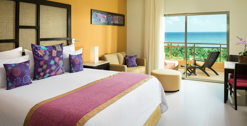 El Dorado Seaside Suites Accommodations - Sensimar Pemium Jacuzzi Junior Suite