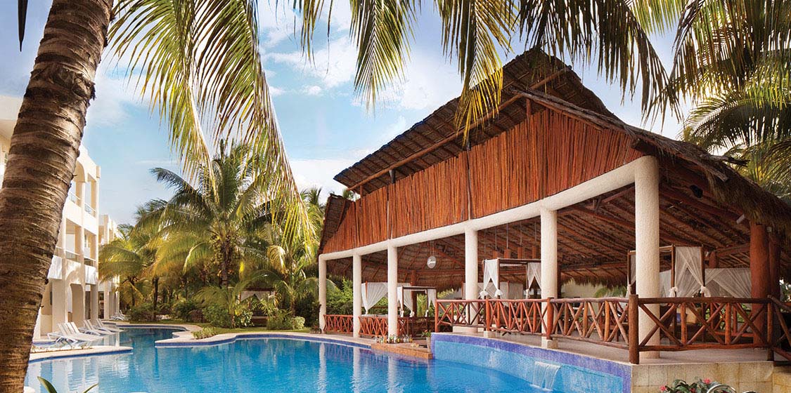 El Dorado Seaside Suites Restaurants and Bars - Swim-Up Bars