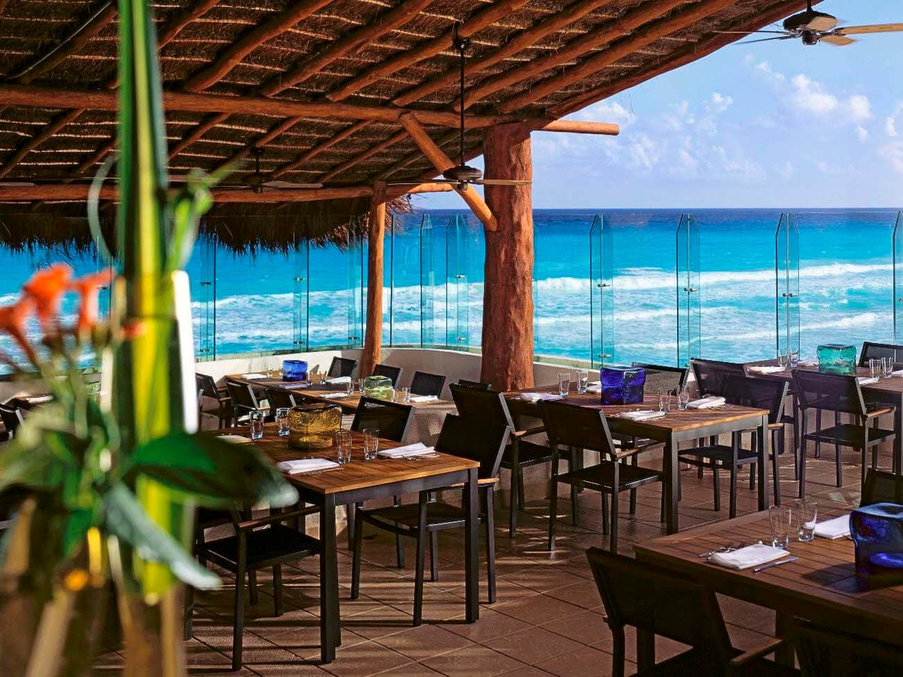 Live Aqua Cancun Resort Hotels Vacations Restaurants and Bars - Azur