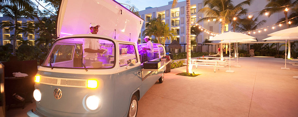 Finest Playa Mujeres Dining and Bars - La Cocinita Food Truck