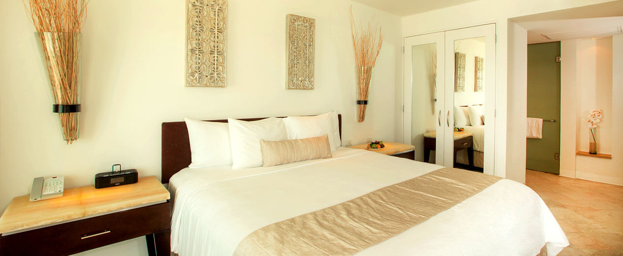 Cozumel Palace Accommodations - Honeymoon Suite
