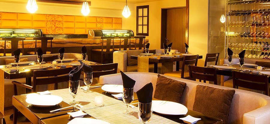 Cozumel Palace Restaurants and Bars - Mo-Mo-No-Ha-Ha