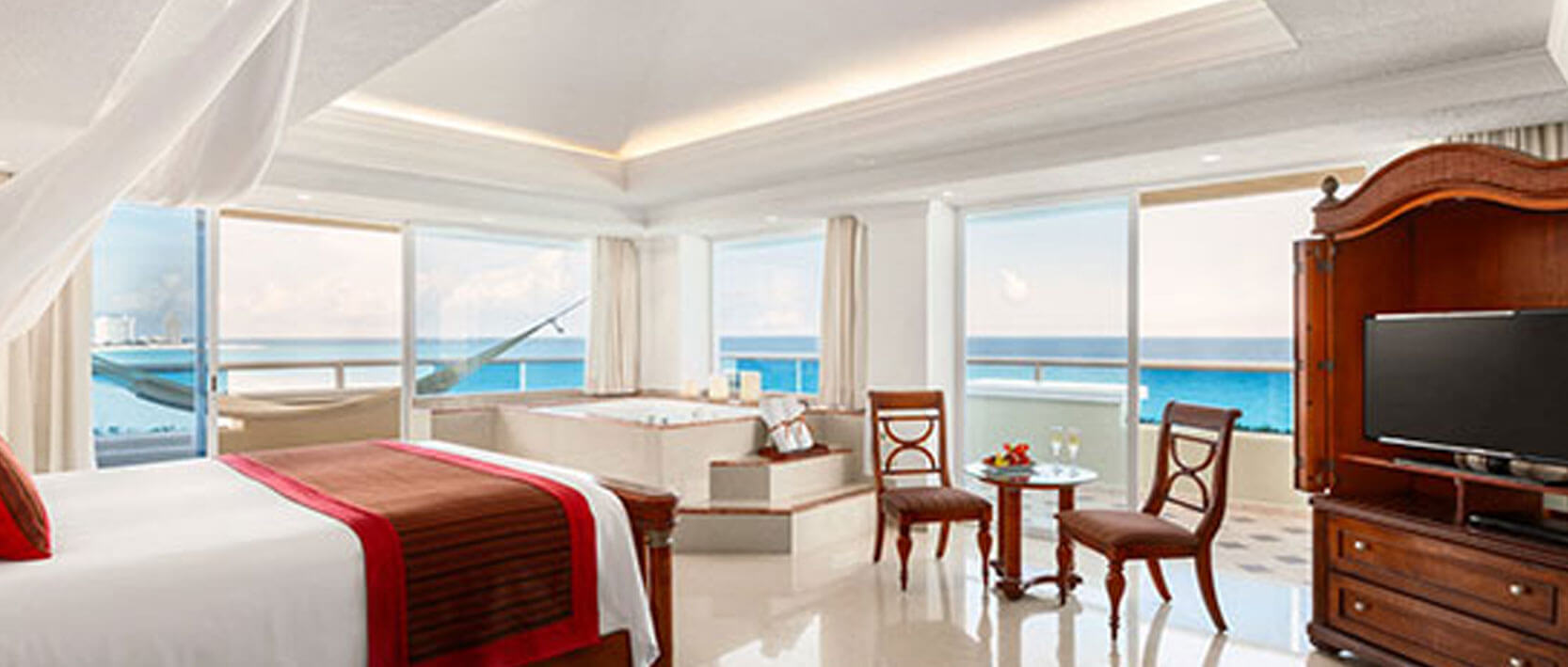 Gran Caribe Cancun Accommodations - Gran Presidential Suite Ocean View