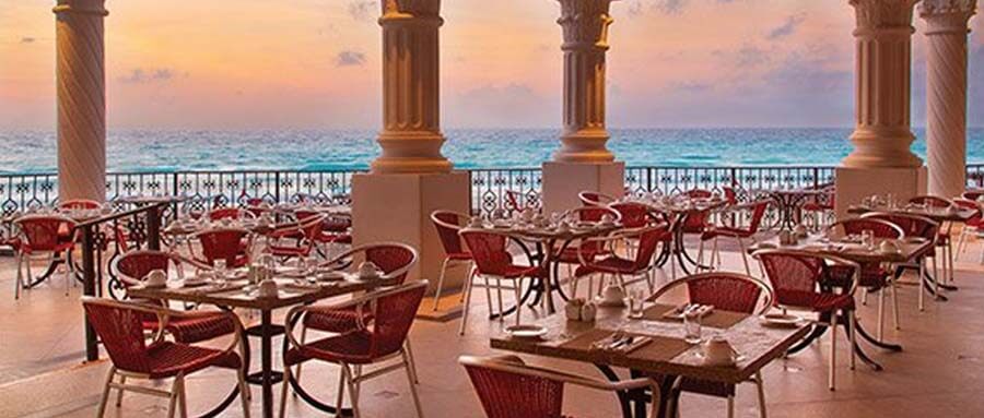 Hyatt Zilara Cancun Restaurants and Bars - Pelicanos Restaurant & Beach Bar
