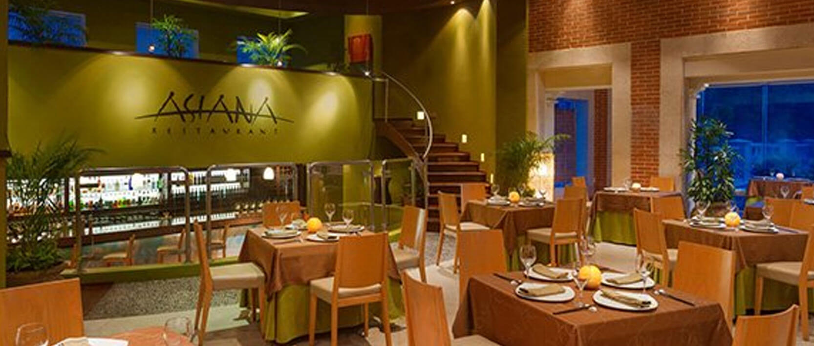 The Royal Playa Del Carmen Restaurants and Bars - Asiana
