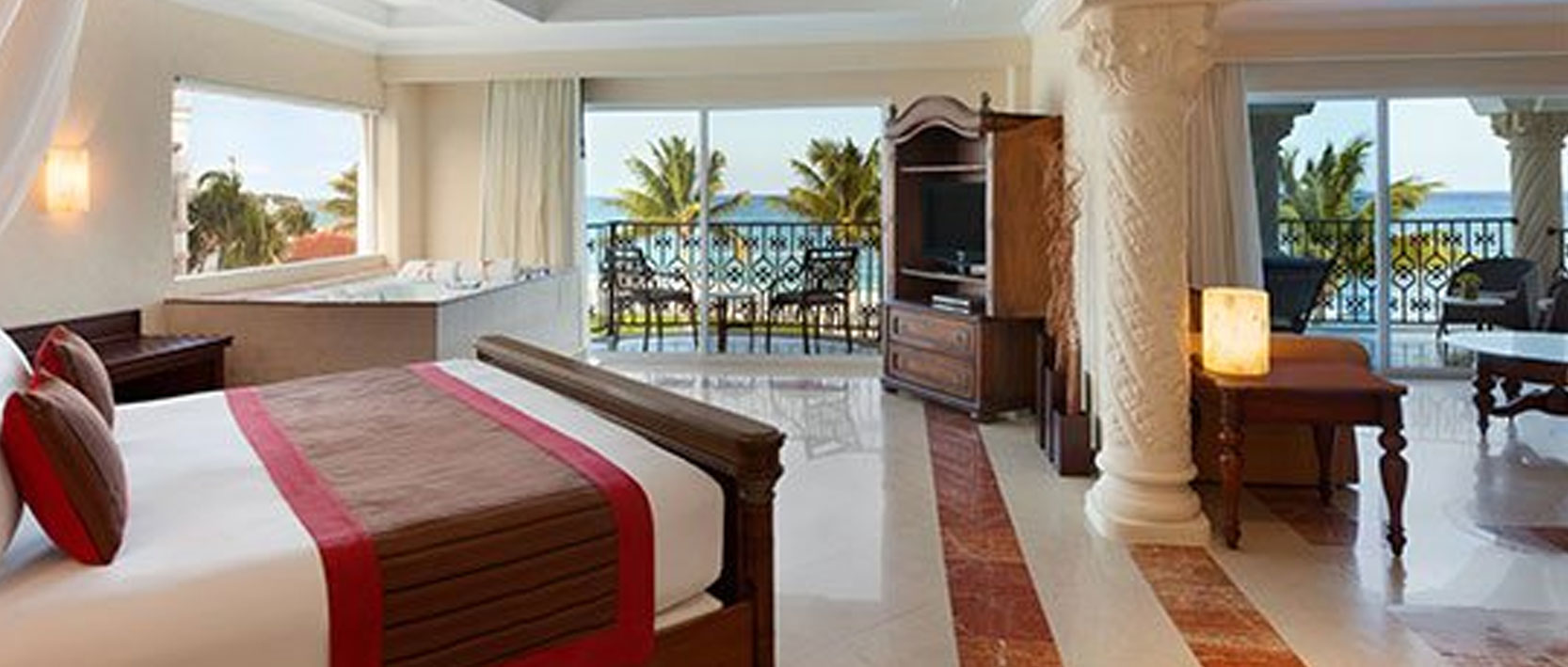 The Royal Playa Del Carmen Accommodations - Royal Master One-Bedroom Suite Oceanfront