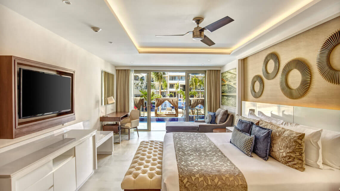 Hideaway Riviera Cancun Accommodations - Diamond Club Luxury Presidential One Bedroom Suite
