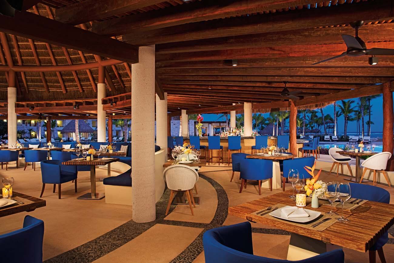 Secrets Akumal Riviera Maya Restaurants and Bars - Seaside Grill