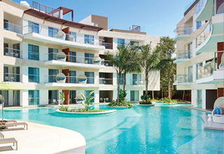 Azul Beach Resorts The Fives