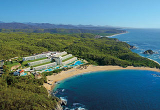 Secrets Huatulco Resort - AllInclusive Last Minute Vacation Package